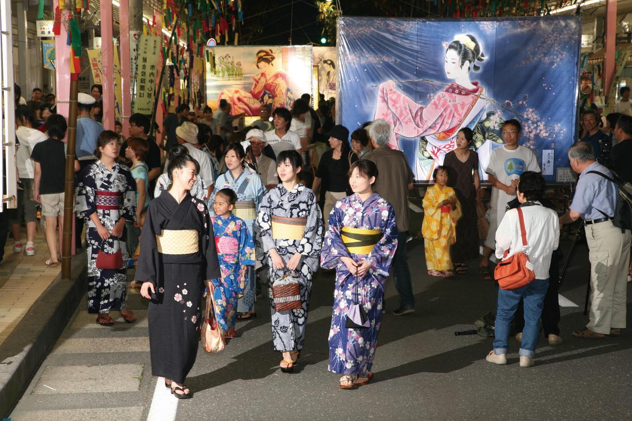 湯沢グランドホテル 湯沢市 エクステリア 写真